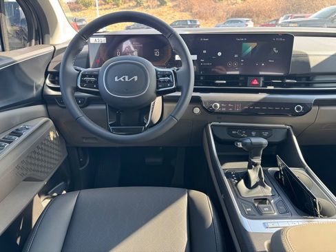 New 2026 Kia Carnival image 10