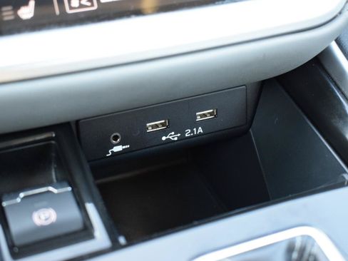 Used 2022 Subaru Legacy Premium AWD/4WD image 28