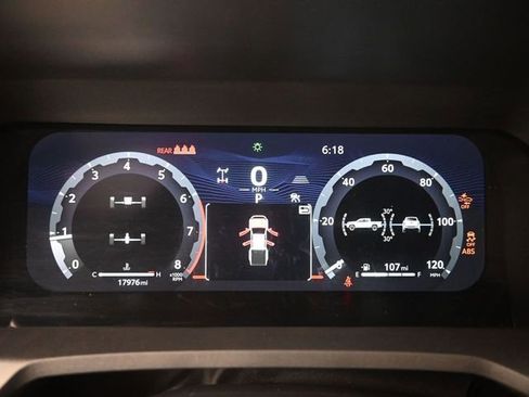 Used 2025 Toyota Tacoma TRD Off-Road AWD/4WD image 36