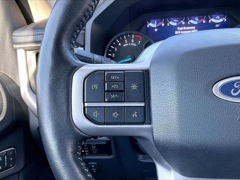 Used 2024 Ford Expedition Max XLT image 31