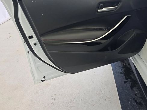 Used 2025 Toyota Corolla XSE FWD image 9