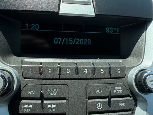 Used 2015 Chevrolet Equinox LS FWD image 17