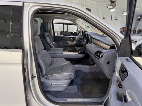 Used 2019 Lincoln Navigator Black Label w/ Cargo Package image 15