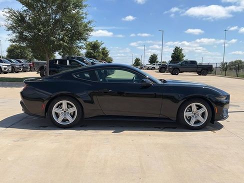 Used 2026 Ford Mustang Premium RWD image 10