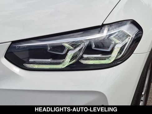 Used 2022 BMW X3 xDrive30i AWD/4WD image 17