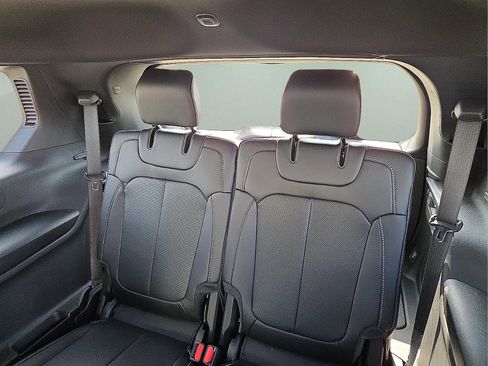 New 2026 Jeep Grand Cherokee L Limited w/ Luxury Tech Group II image 11