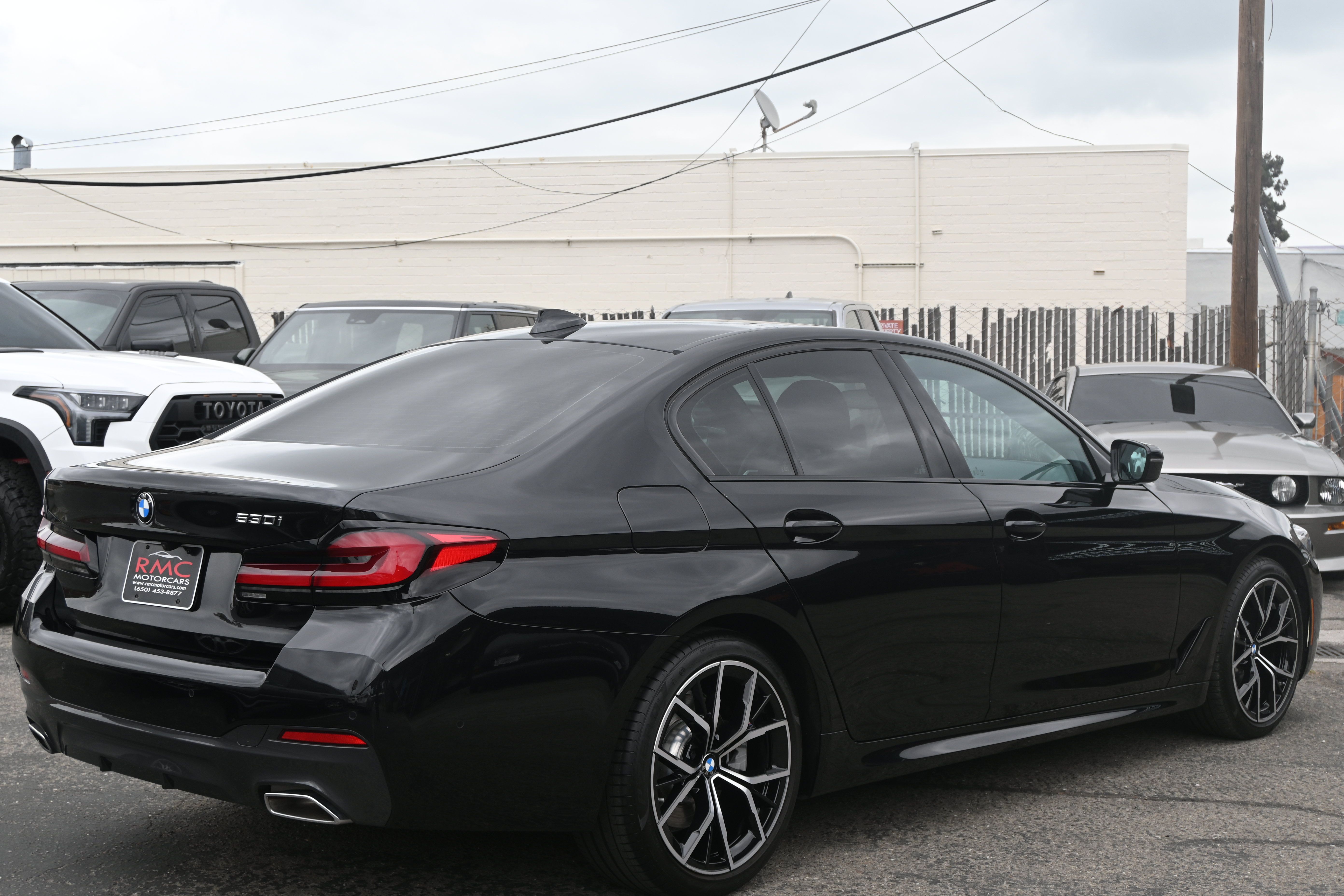 Used 2022 BMW 530i w/ M Sport Package RWD image 28