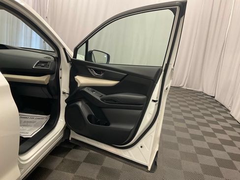 Used 2019 Subaru Ascent Premium w/ Popular Package #2 AWD/4WD image 30