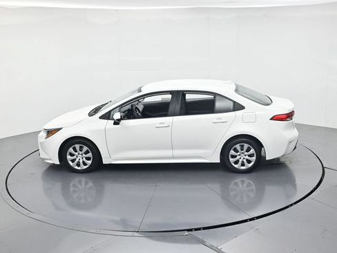 Used 2024 Toyota Corolla LE FWD image 44