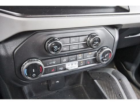 Used 2022 Ford Bronco Big Bend w/ Sasquatch Package AWD/4WD image 19