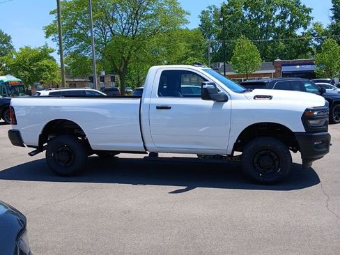 New 2026 RAM 2500 Tradesman AWD/4WD image 18
