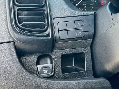 Used 2023 RAM ProMaster 2500 FWD image 10