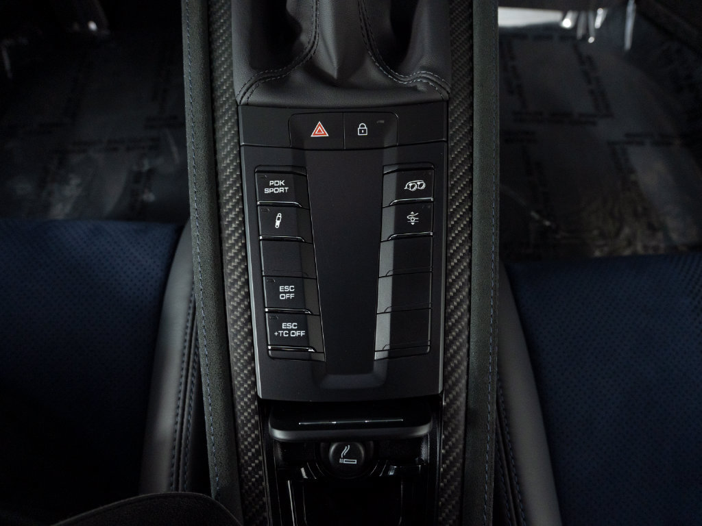 Used 2025 Porsche 718 Cayman GT4 RS RWD image 22