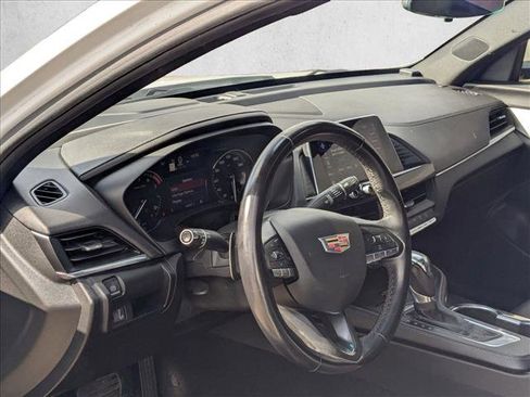 Used 2022 Cadillac CT4 Luxury w/ Sun And Sound Package image 9