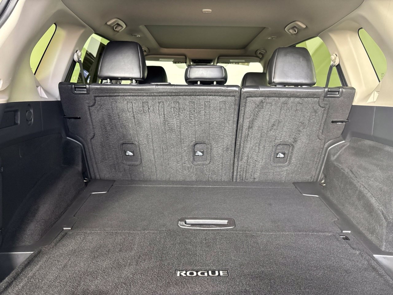 Used 2023 Nissan Rogue Platinum w/ Platinum Premium Package FWD image 28