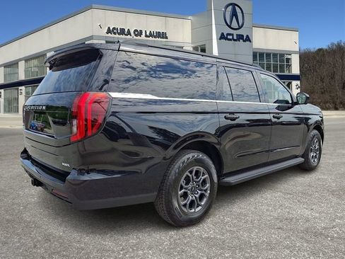Used 2025 Ford Expedition Max Active AWD/4WD image 6