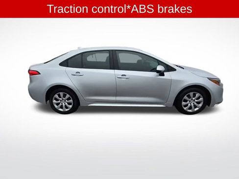 Used 2024 Toyota Corolla LE image 4