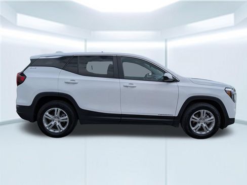 Used 2024 GMC Terrain SLE FWD image 7