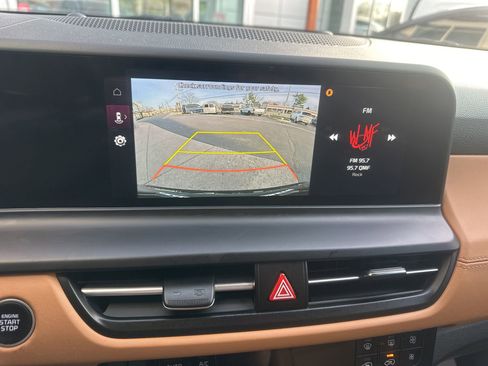 Used 2024 Kia Seltos EX image 29