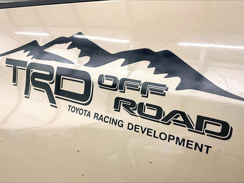 Used 2019 Toyota Tundra SR5 image 13