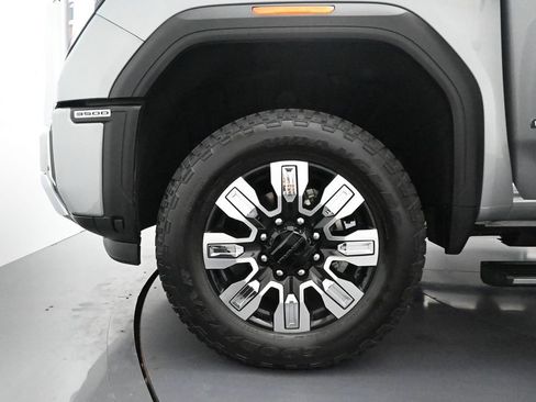 Used 2026 GMC Sierra 3500 Denali w/ Denali Reserve Package AWD/4WD image 6
