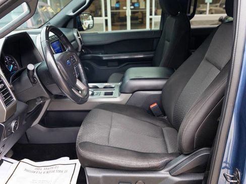 Used 2020 Ford Expedition XLT image 9