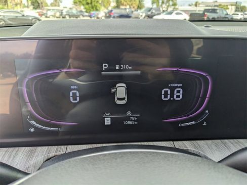 Certified 2024 Kia Telluride EX image 38