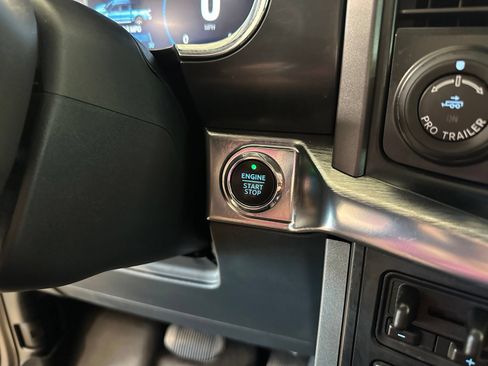 Used 2022 Ford F150 Lariat w/ Trailer Tow Package AWD/4WD image 25