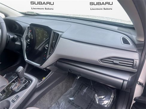 Used 2025 Subaru Crosstrek 2.5i Limited w/ Crosstrek Mirror Package image 13