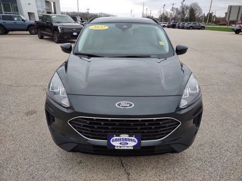 Used 2022 Ford Escape SE w/ SE Sport Appearance Package FWD image 9