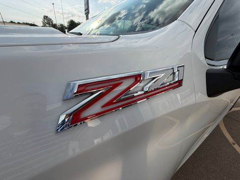 Certified 2023 Chevrolet Silverado 1500 LTZ AWD/4WD image 7
