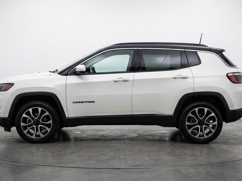Used 2025 Jeep Compass Limited AWD/4WD image 5