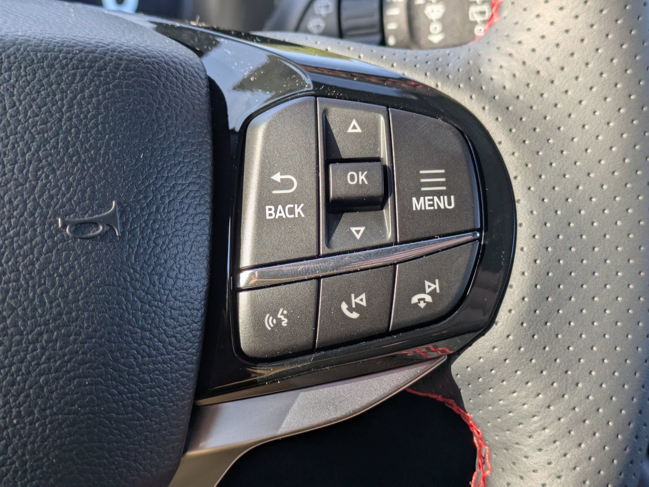 New 2026 Ford Explorer ST-Line w/ Premium Package RWD image 15