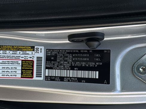 Used 2022 Toyota Sienna Limited FWD image 26