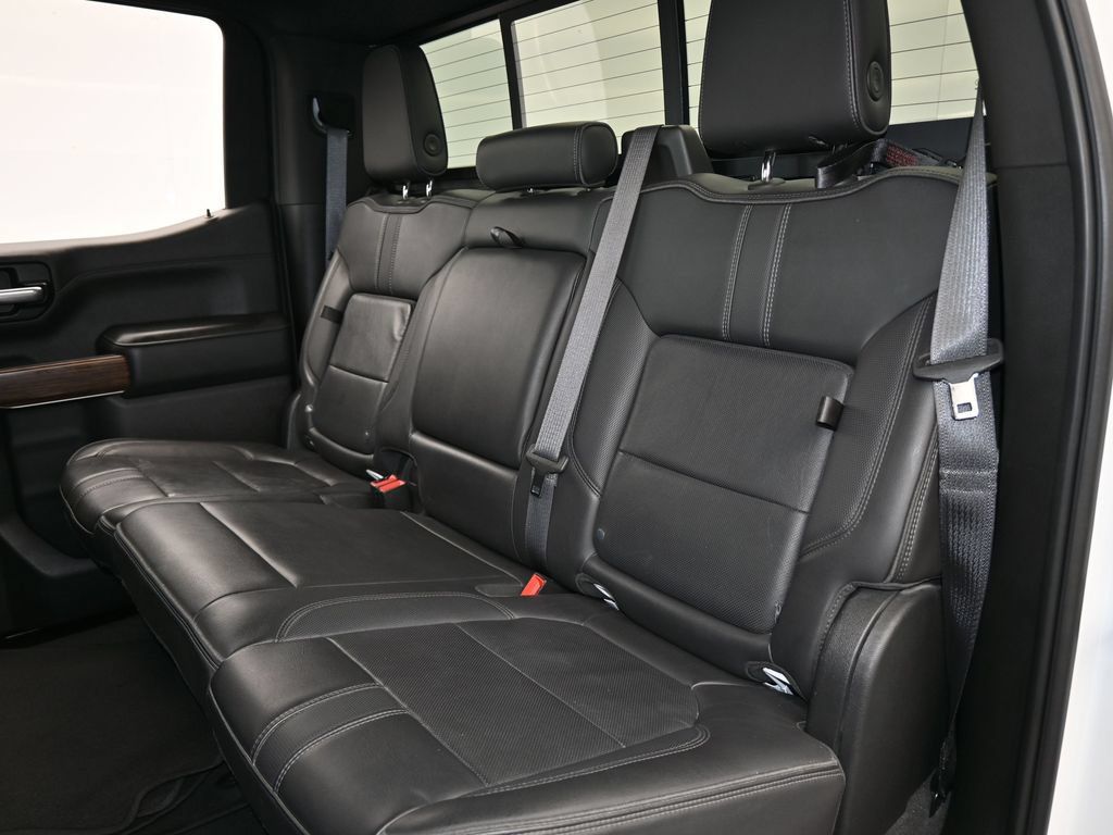 Used 2021 Chevrolet Silverado 1500 High Country RWD image 33