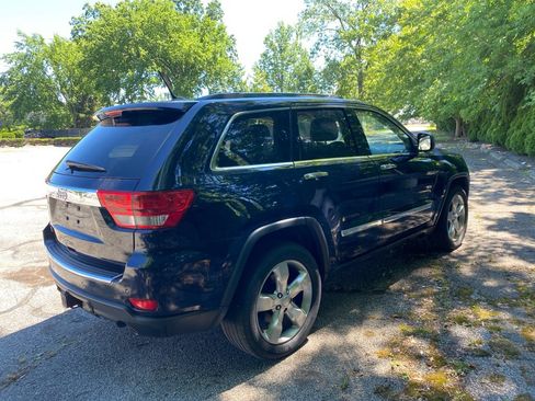 Used 2012 Jeep Grand Cherokee Overland AWD/4WD image 5