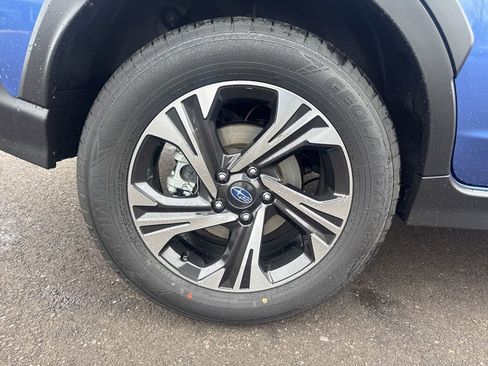 Certified 2025 Subaru Crosstrek 2.0i Premium image 9