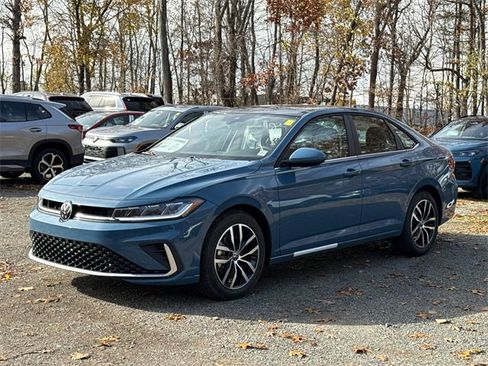 New 2026 Volkswagen Jetta SE image 5