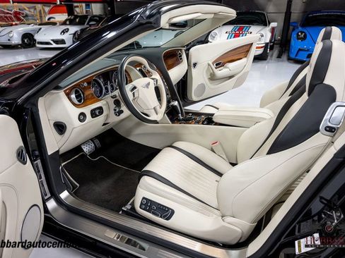 Used 2018 Bentley Continental GT image 18
