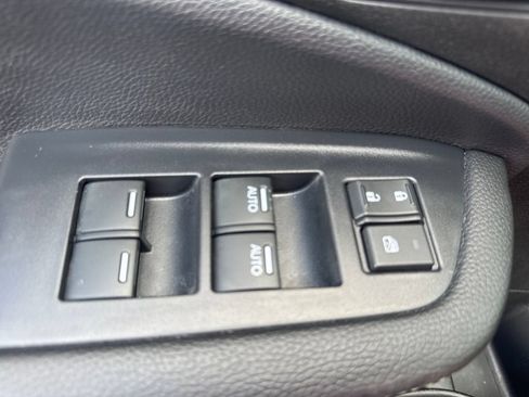 Used 2024 Honda Ridgeline Sport image 18