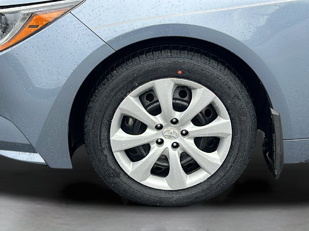 Used 2024 Toyota Corolla LE FWD image 24