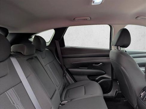 Used 2025 Hyundai Tucson SEL FWD image 25