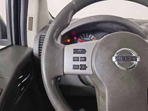 Used 2019 Nissan Frontier SV image 17