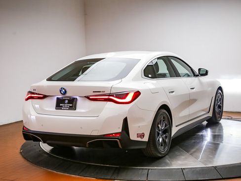 Certified 2024 BMW i4 eDrive40 w/ Premium Package RWD image 7