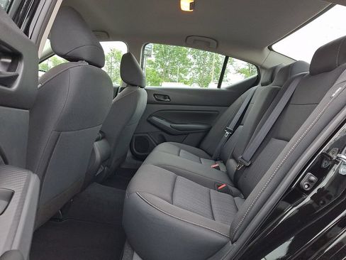 Certified 2023 Nissan Altima 2.5 S FWD image 13