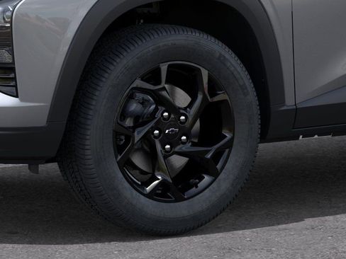 New 2026 Chevrolet Trax LT w/ Sunroof Package FWD image 9