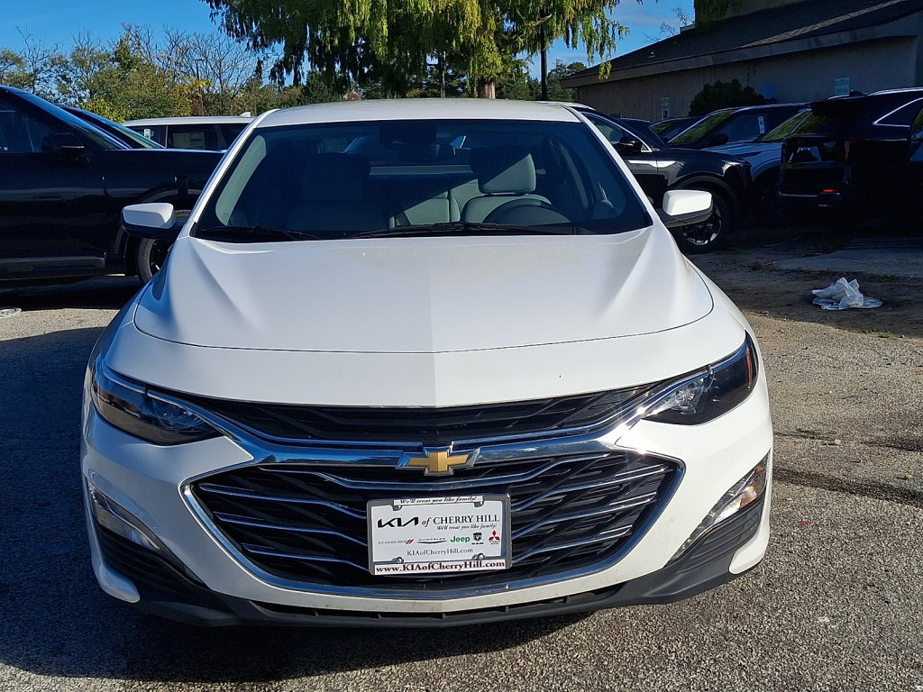Used 2025 Chevrolet Malibu LT FWD image 12