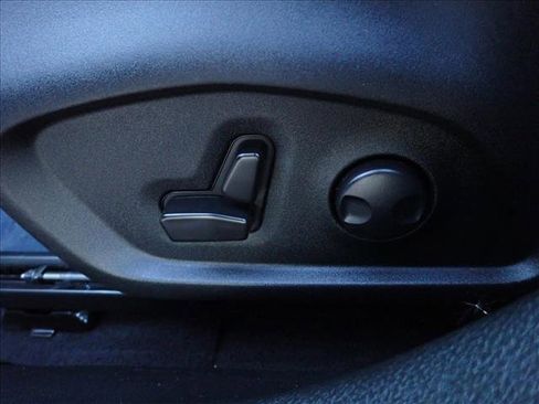 Used 2024 Jeep Compass Limited w/ High Altitude Package image 13