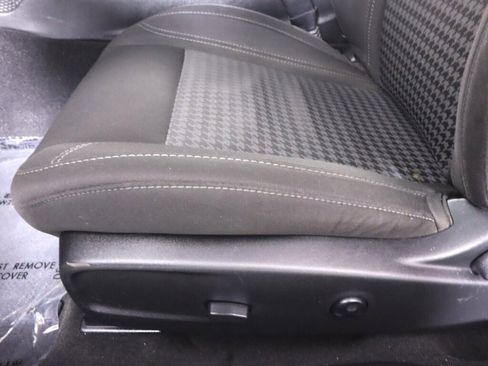 Used 2021 Dodge Challenger SXT RWD image 28