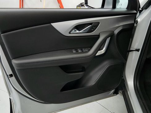 Used 2021 Chevrolet Blazer LT FWD image 17